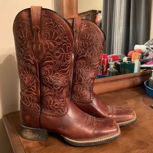 Women’s Ariat Roughstock Squaretoe Boots